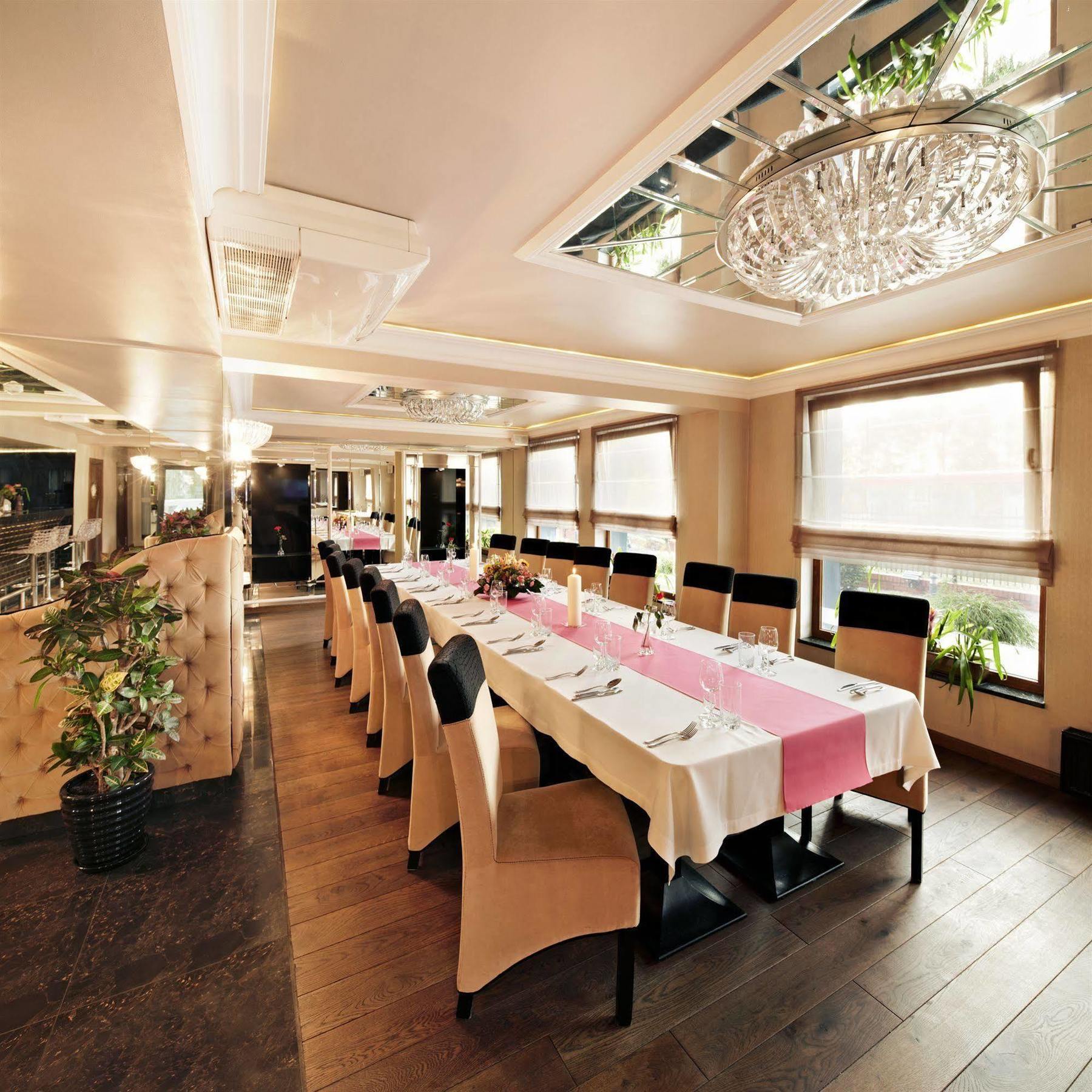 M Hotel Sosnowiec Eksteriør bilde